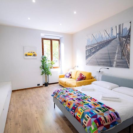 The Red Bricks Home - San Babila Area Milano Exterior foto