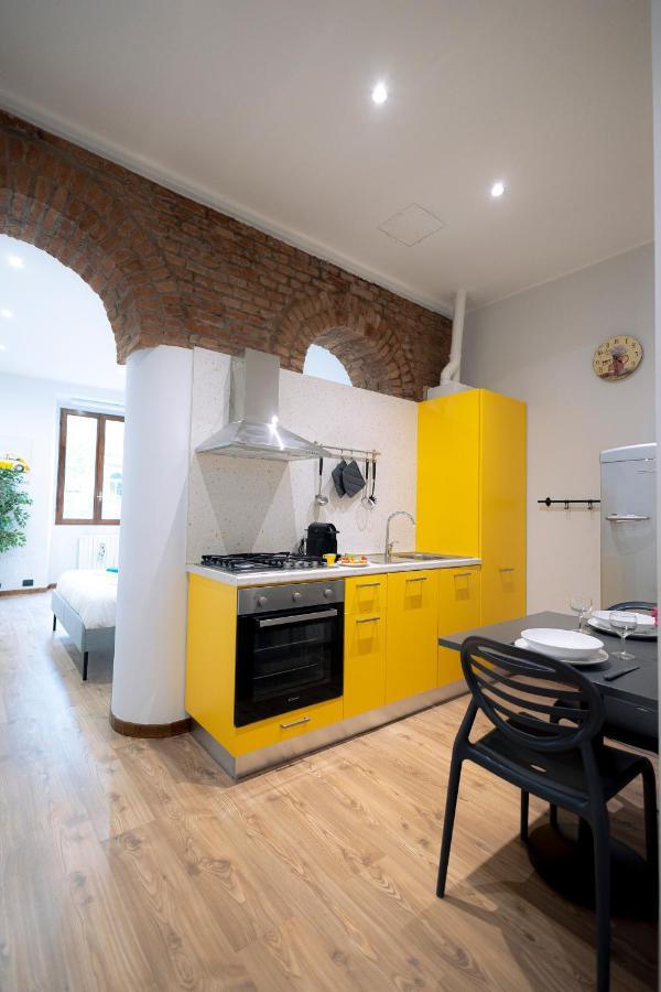 The Red Bricks Home - San Babila Area Milano Exterior foto