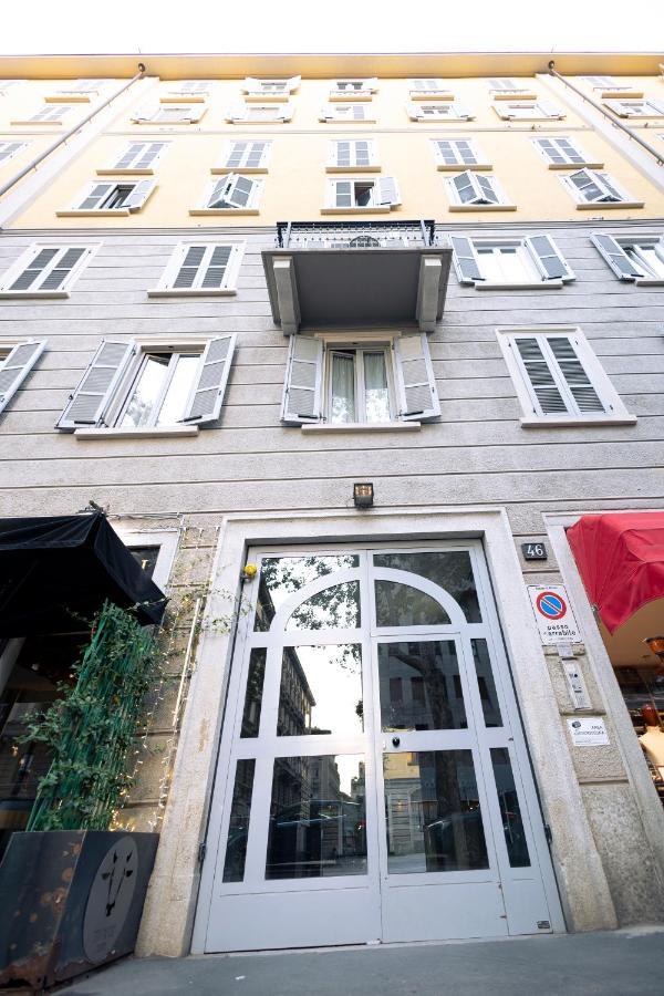 The Red Bricks Home - San Babila Area Milano Exterior foto